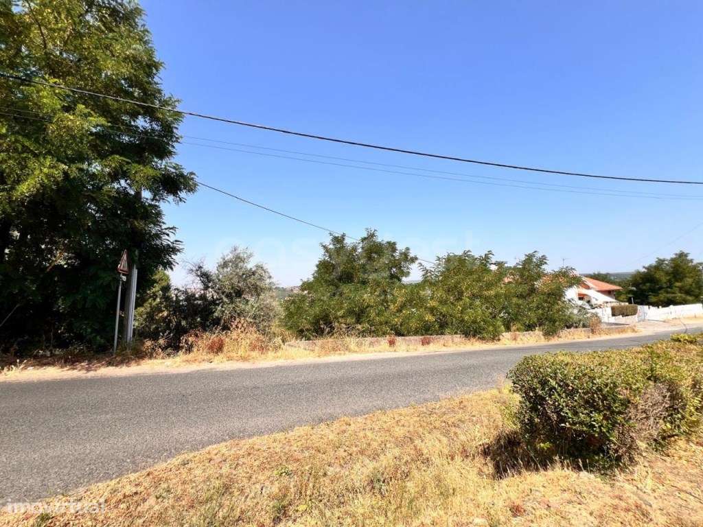 Terreno urbano com projeto aprovado em excelente localização -Abrantes - Grande imagem: 2/12