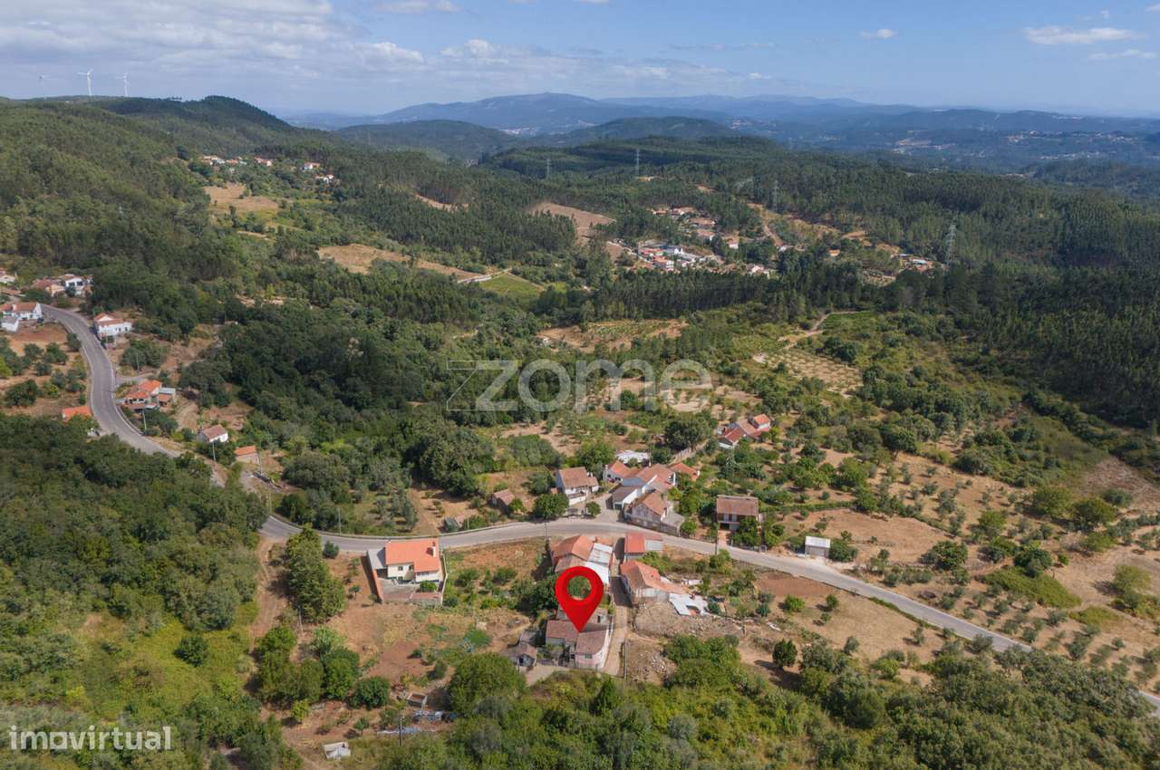 Moradia T2+2 | Garagem | Alvaiázere | Ao abrigo do Simplex-30