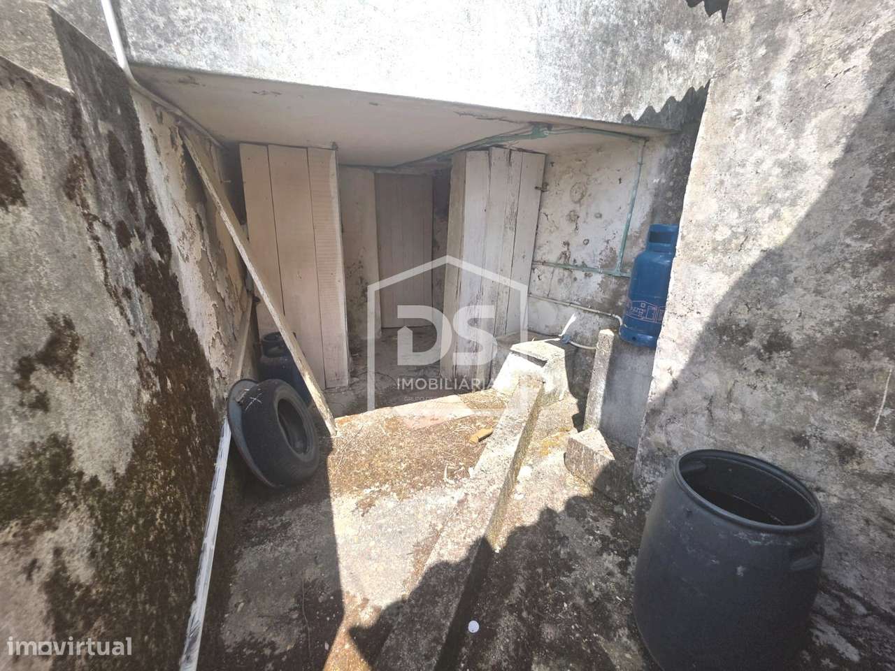 Moradia para Restaurar T3 Venda em Poiares e Canelas,Peso da Régua-12