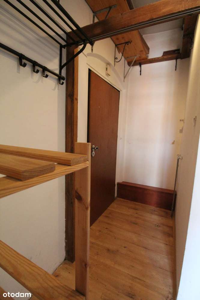 Klimatyczne, unikalne, gotowe mieszkanie w Chorzowie, CO miejskie-13