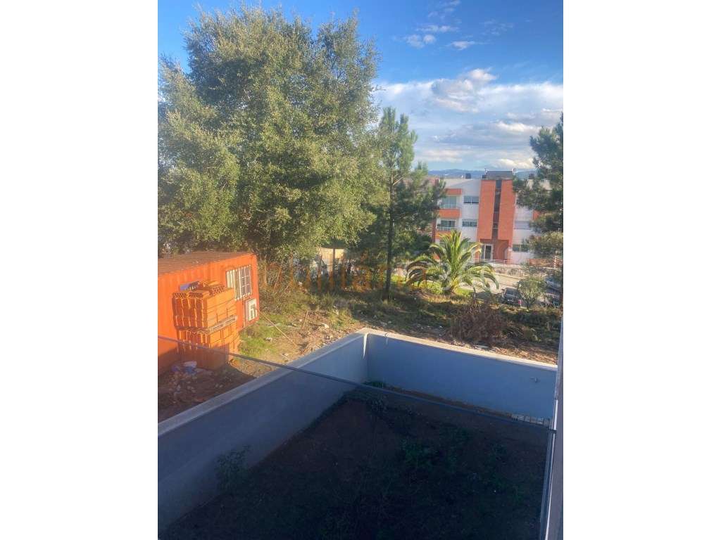 Moradia Isolada T3 Venda Felgueiras-23