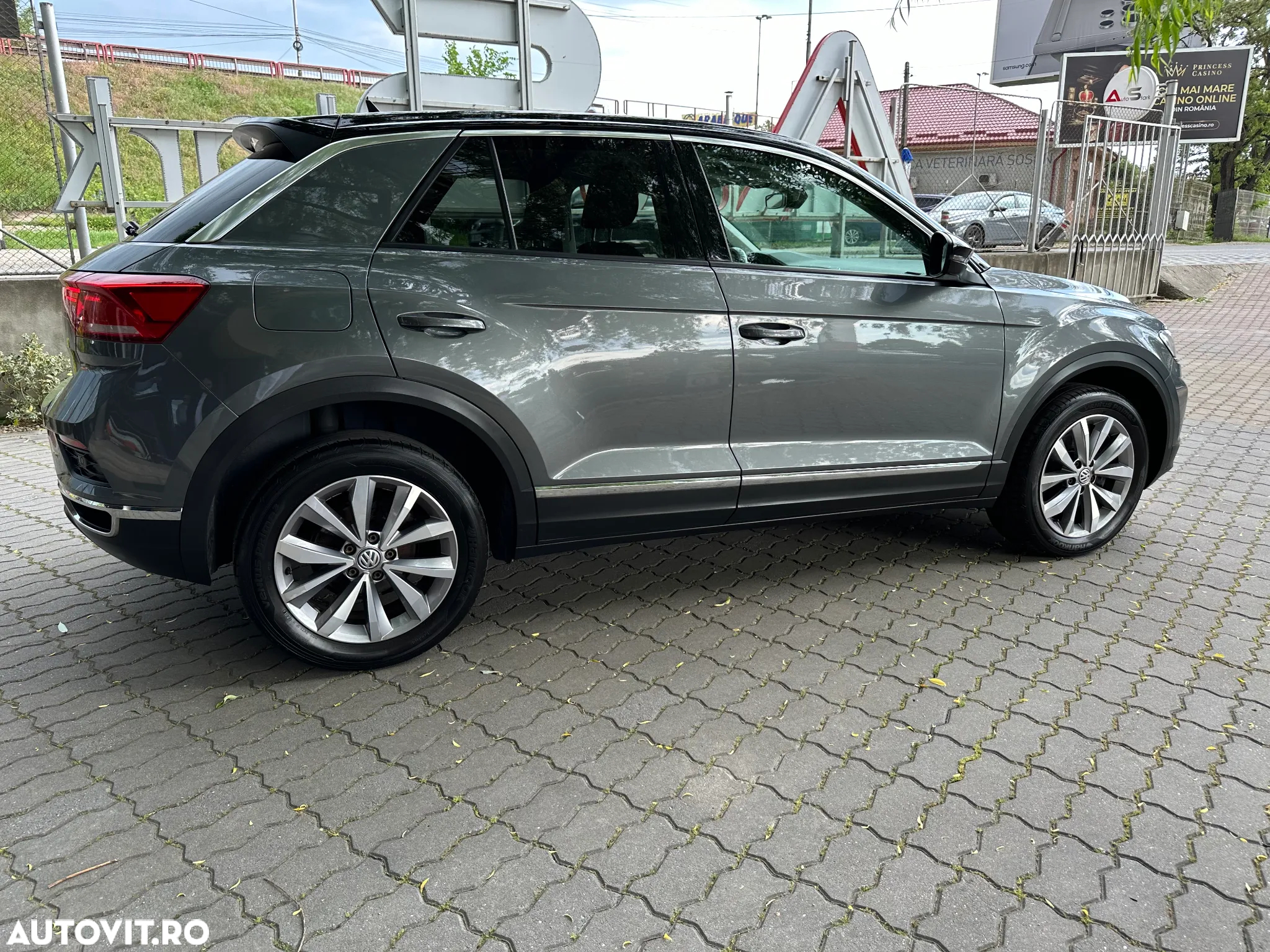 Volkswagen T-ROC 2.0 TDI DSG Style - 15