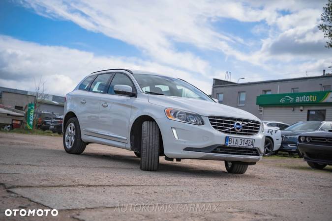 Volvo XC 60 T5 Momentum - 5