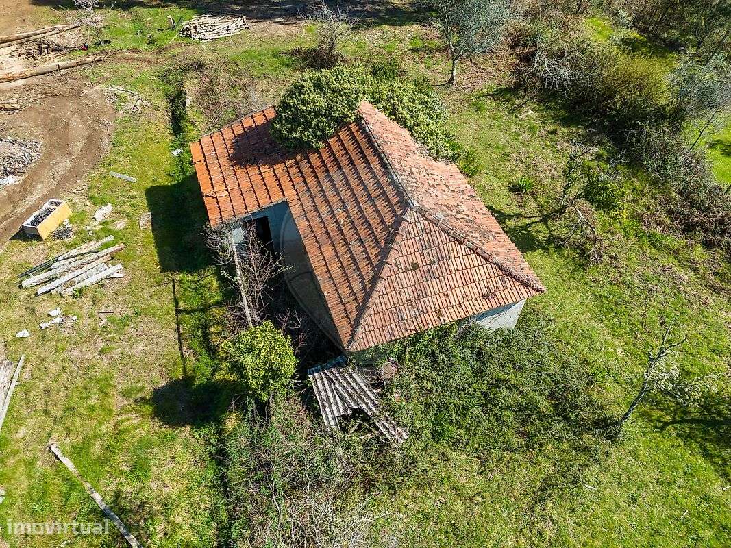 Moradia T1 para venda - Grande imagem: 2/18