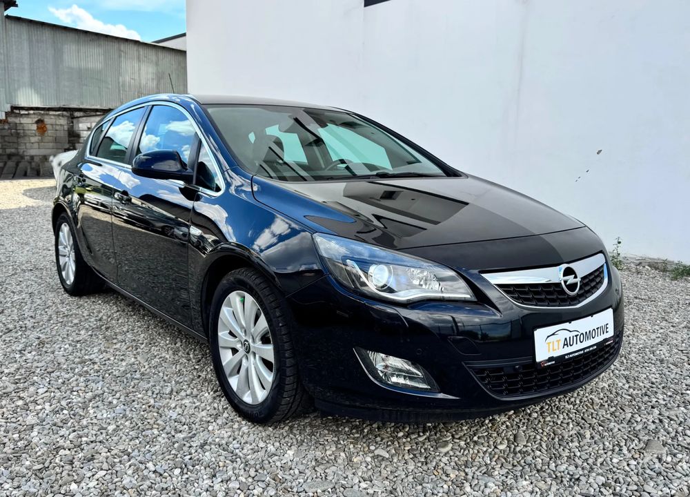 Opel Astra J [2009 - 2018] 2010