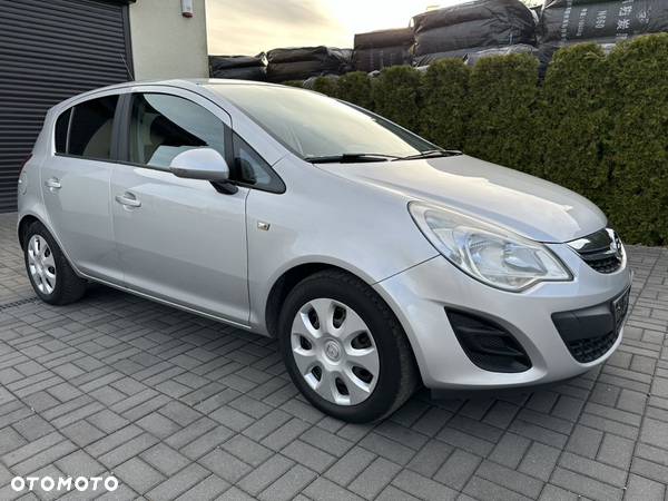 Opel Corsa 1.2 16V Cosmo - 10