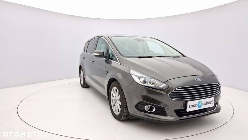 Ford S-Max - 12