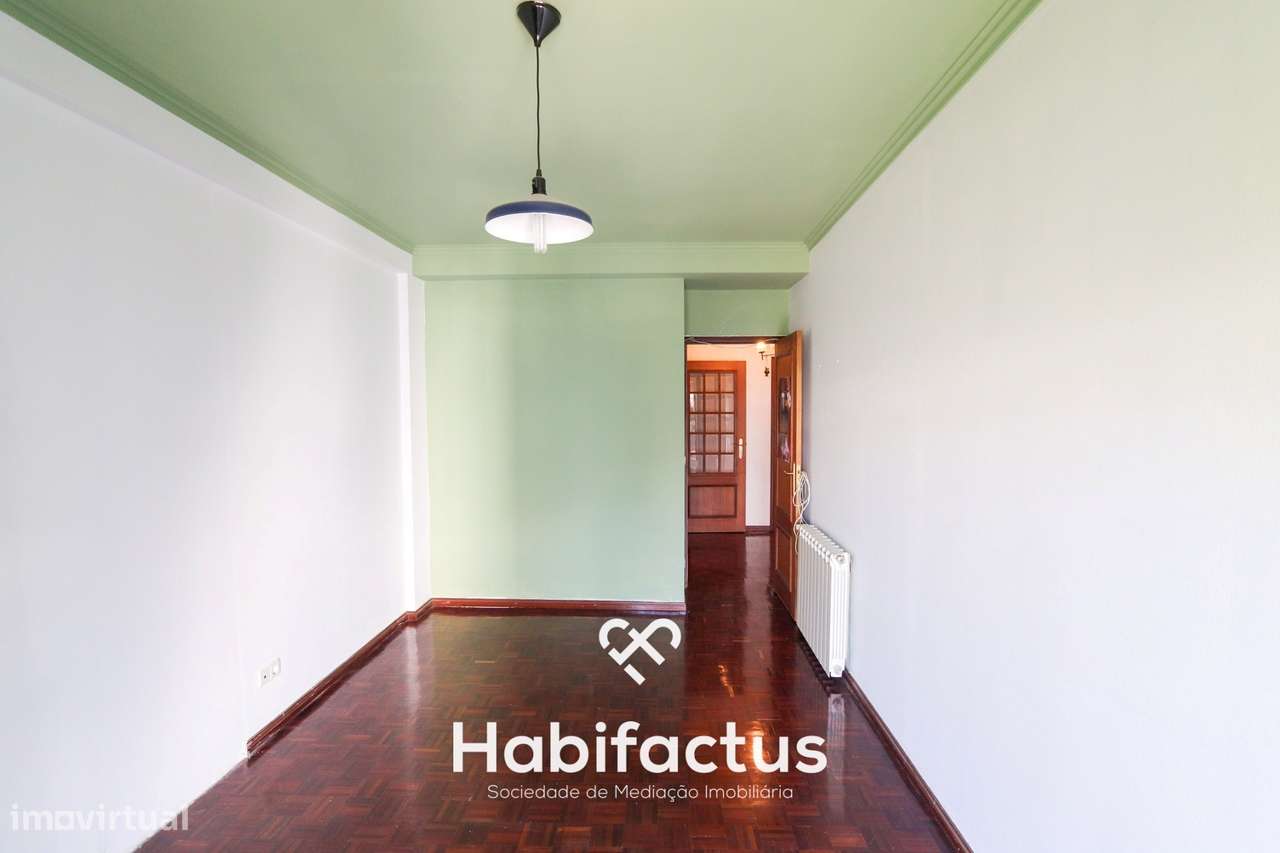 Apartamento T3+1 Duplex para  venda em Marzovelos.-12