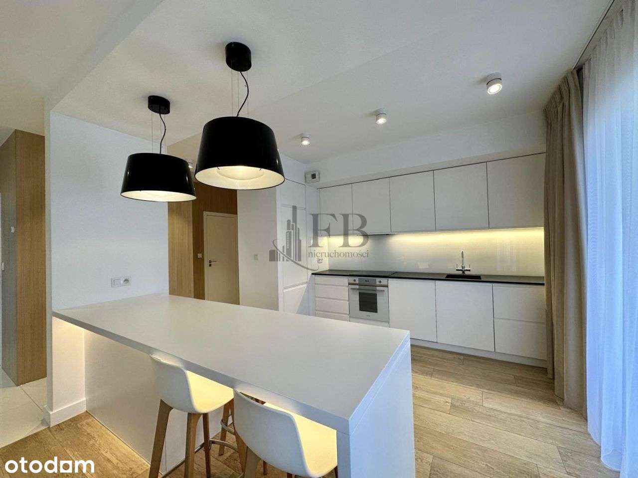 komfortowe mieszkanie w ścisłym centrum miasta-1