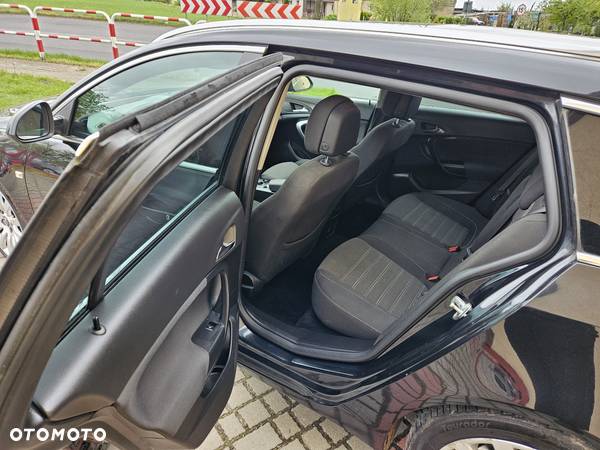 Opel Insignia - 14