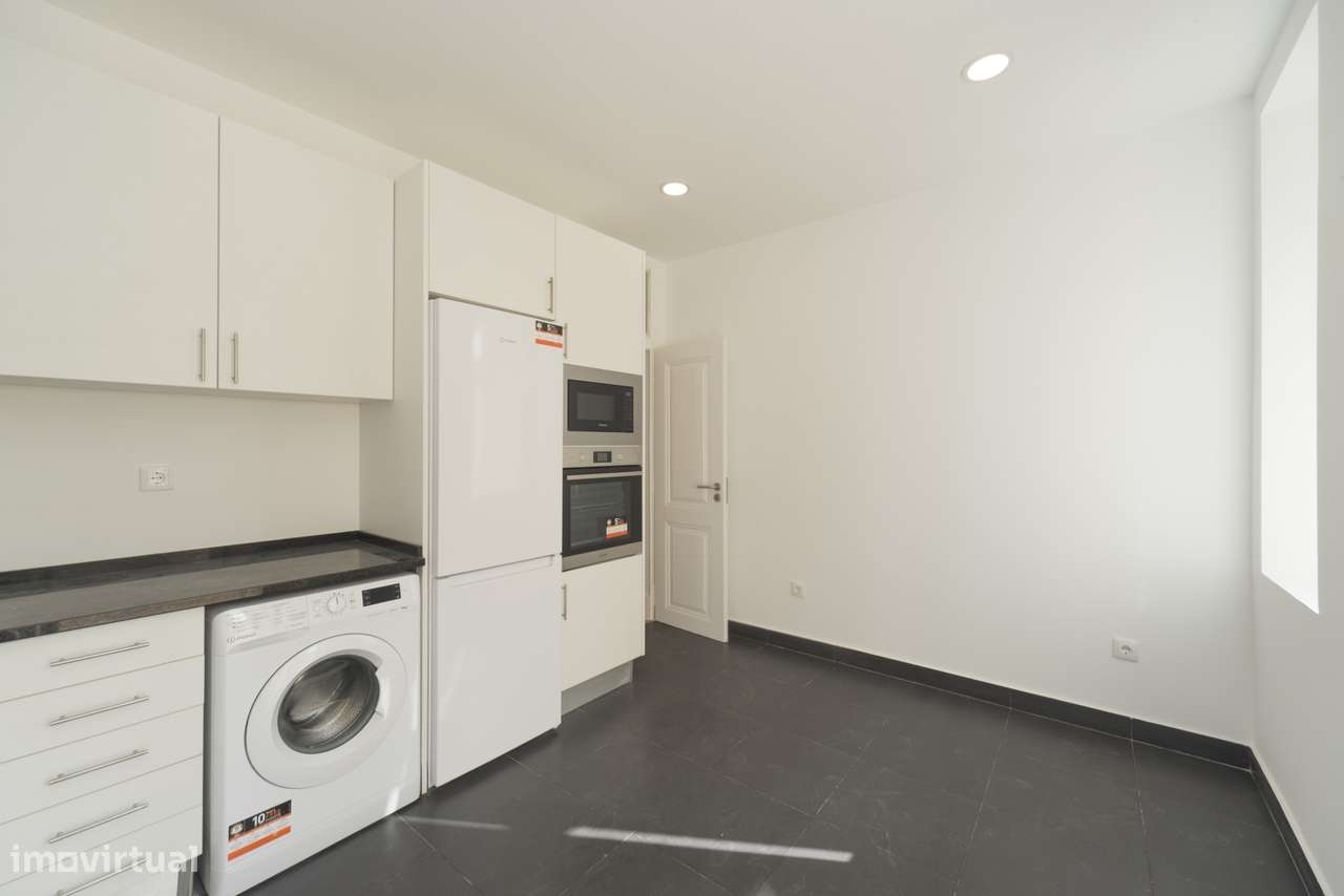 Aluga-se apartamento T3 perto do Saldanha - Grande imagem: 5/27