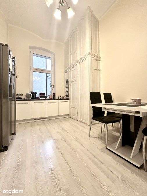 Mieszkanie w samym centrum miasta z widokiem na Aleję Fontann-14