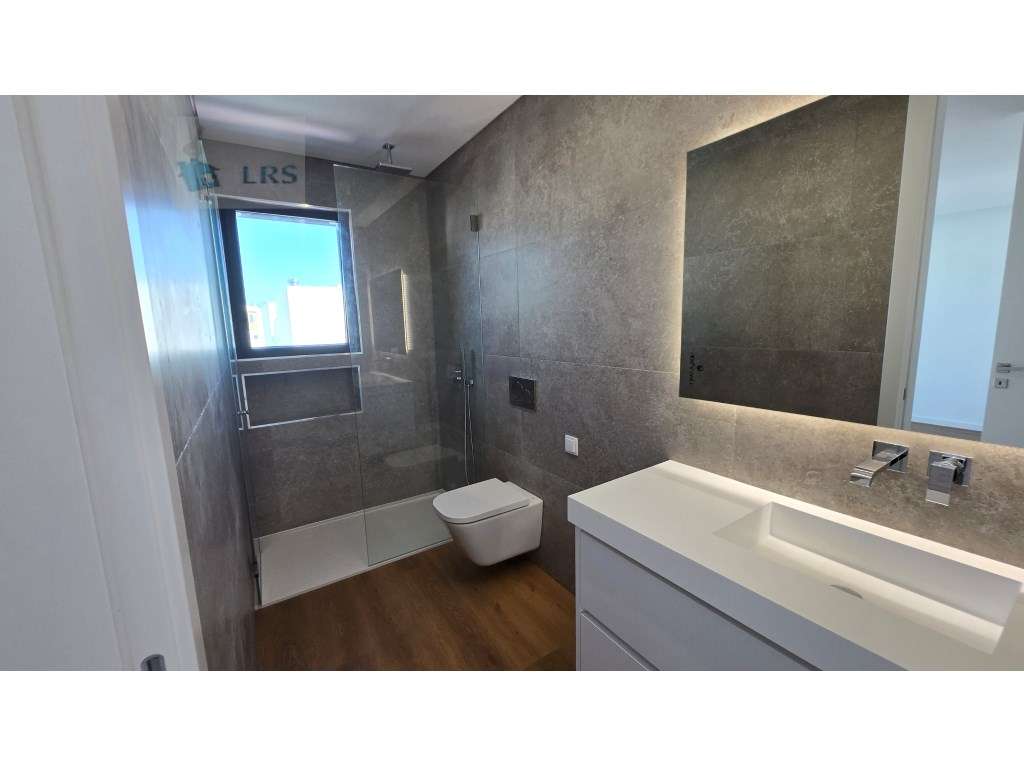 Murches, lindos acabamentos, moradia isolada com 3 suites e 1 quatr...-42