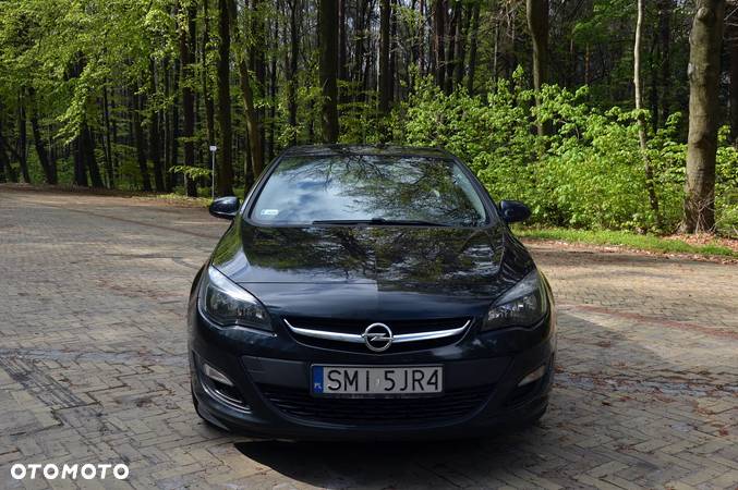 Opel Astra IV 1.4 T Active EU6 - 11