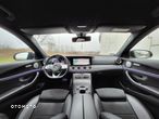 Mercedes-Benz Klasa E 220 d 4-Matic 9G-TRONIC - 32