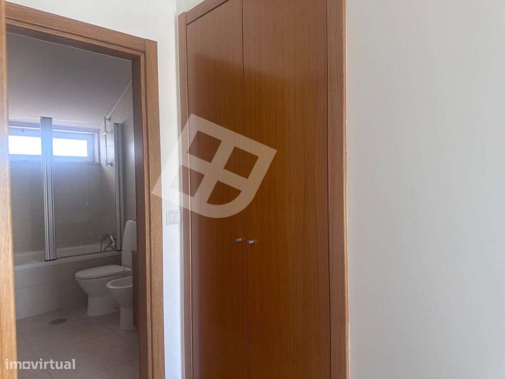 Apartamento T2 com Terraços - Aveiro /Glória-21