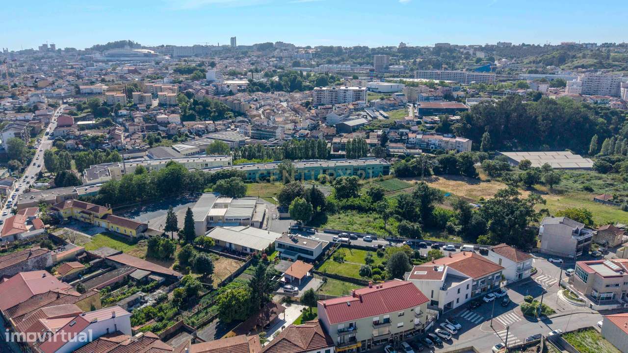 Moradia T3+1 com Amplas Áreas Exteriores | Rio Tinto-55
