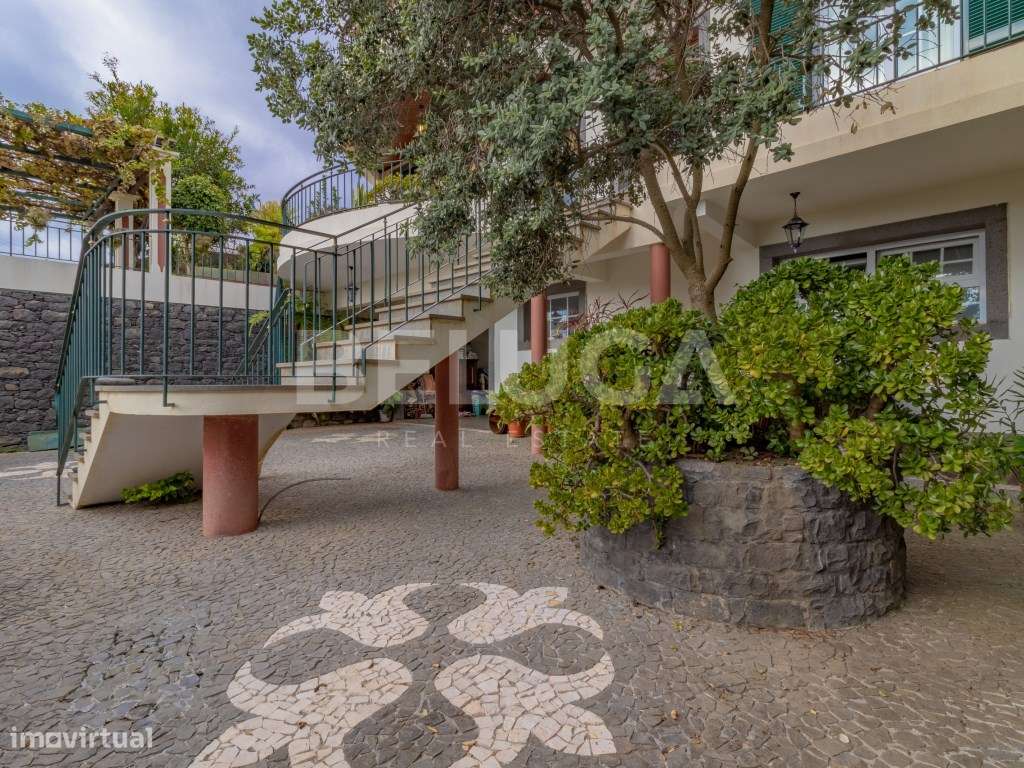 MORADIA T4 COM QUINTAL || URBANIZAÇÃO 'QUINTA DO FAIAL' (FUNCHAL)-15