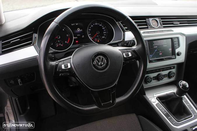 VW Passat Variant 1.6 TDI Confortline - 8