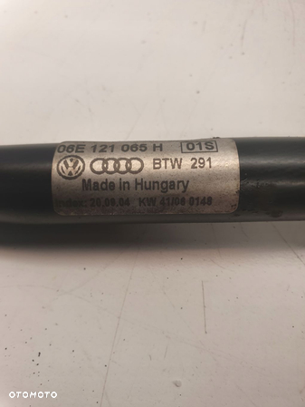 RURA PRZEWÓD WODY AUDI A6 C6 3.2 FSI 06E121065H - 2