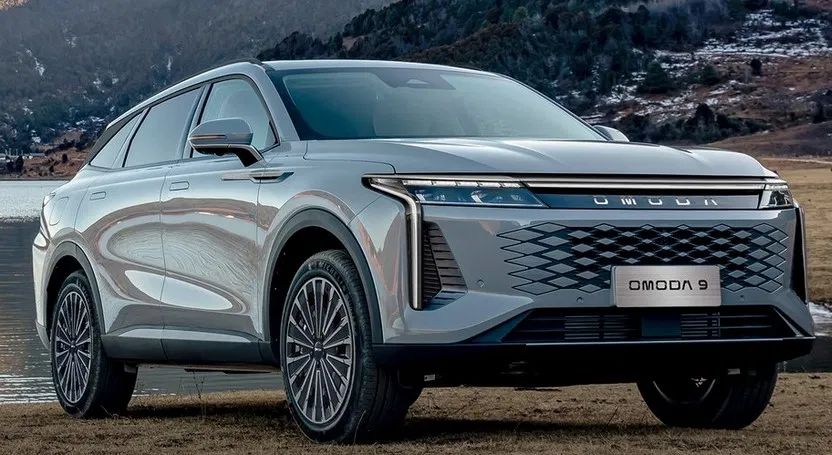 Omoda 9 1.5 Super Hybrid Exclusive AWD 2026