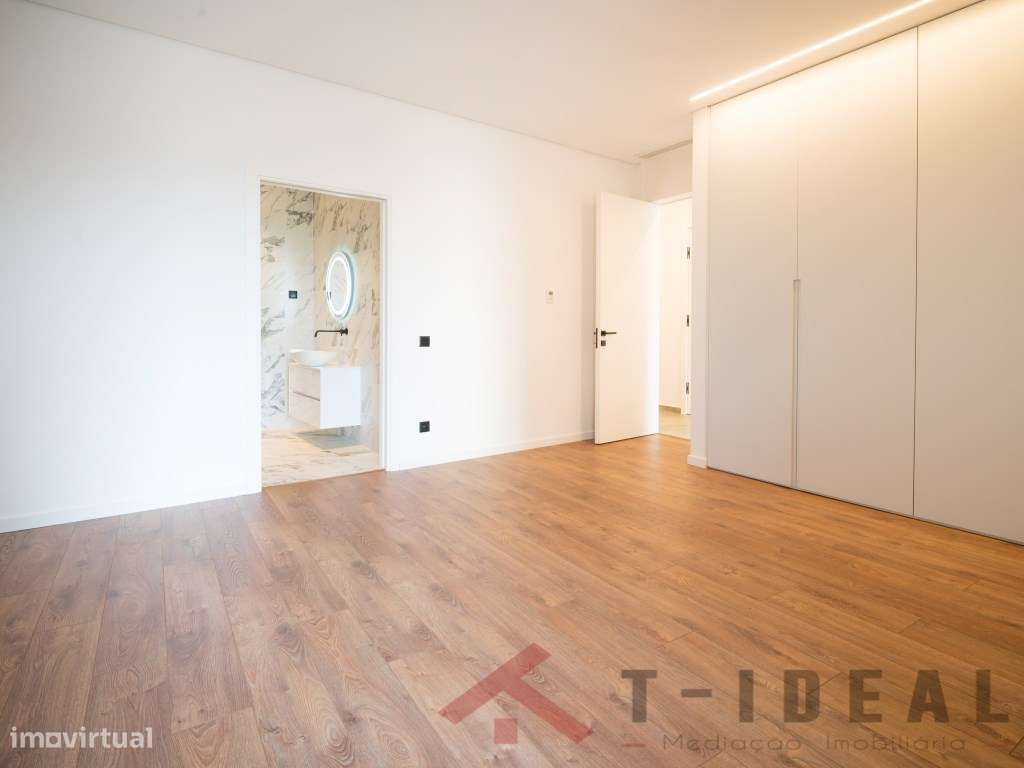 Apartamento T3 no Centro da Lourinhã-24