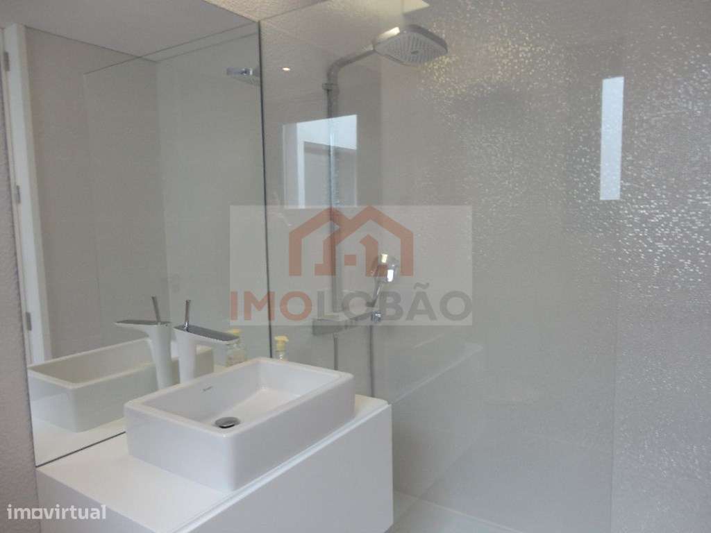 MOR C/ PISCINA - LOBÃO-18