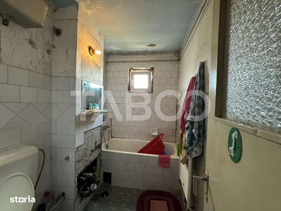 Apartament de vanzare 3 camere 75 mp utili  zona Negoiu Fagaras - Imagine principală: 5/5