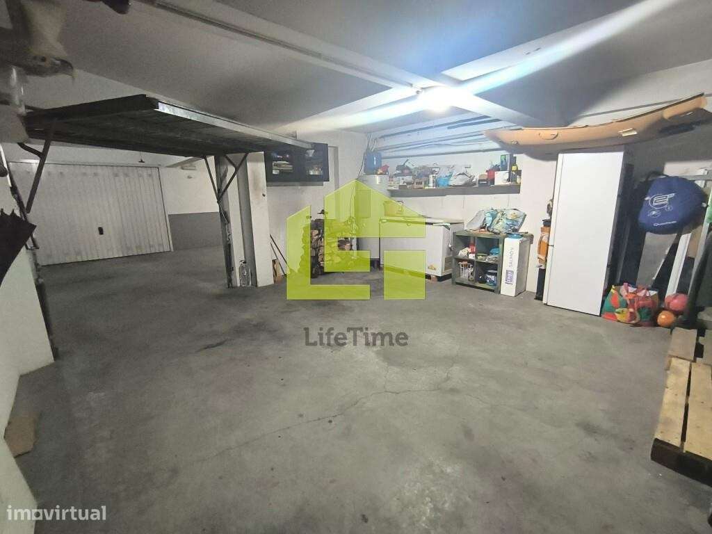 Apartamento T3 Com  terraço privativo-23