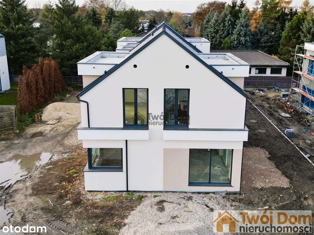 Dom z urządzonym ogrodzonym ogrodem – Wrocław 7min-15