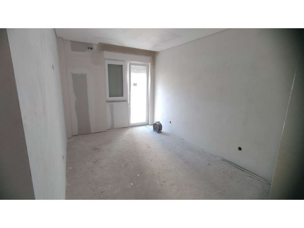 T3 Remodelado no Bairro de Montalvão-15