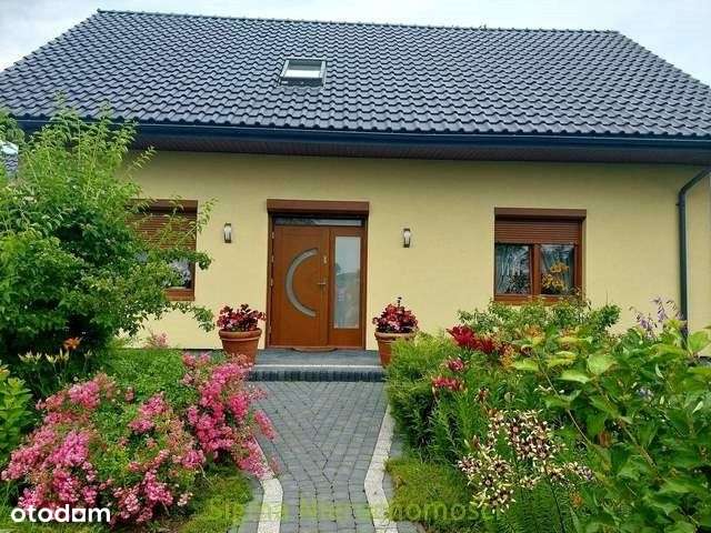 Dom, 128 m², Piątek-0