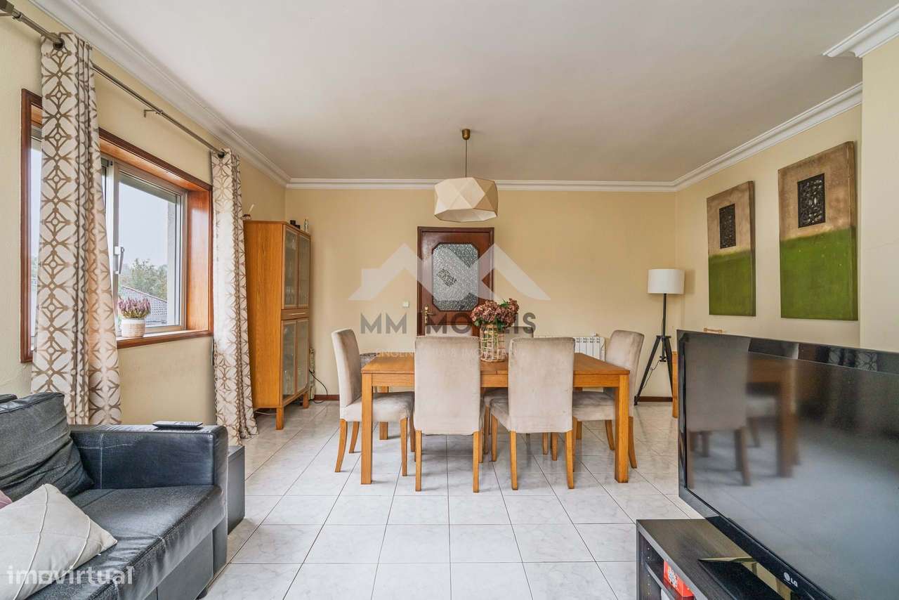 Moradia T5 | Nogueira - Maia | 4 Frentes | Jardim | Garagem - Grande imagem: 5/37