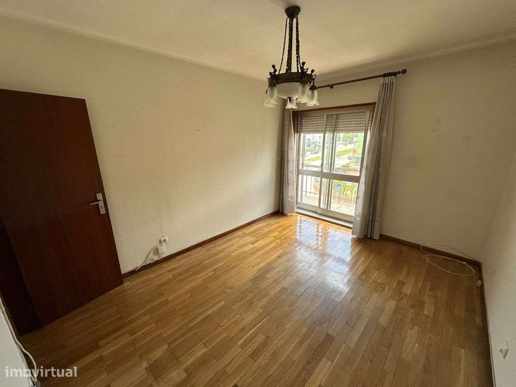 Apartamento T2+1 no centro da Maia-20