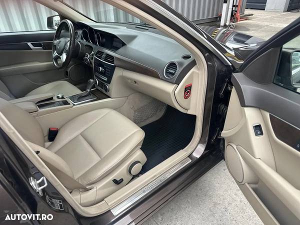 Mercedes-Benz C 200 d Aut. - 13