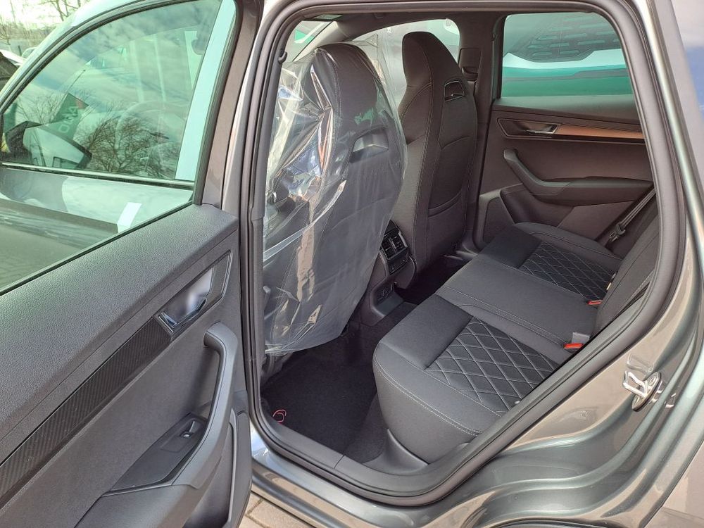 SKODA KAROQ 2.0 TSI 190KM DSG 4x4 SPORTLINE, fabryczny hak, dostępny od ręki