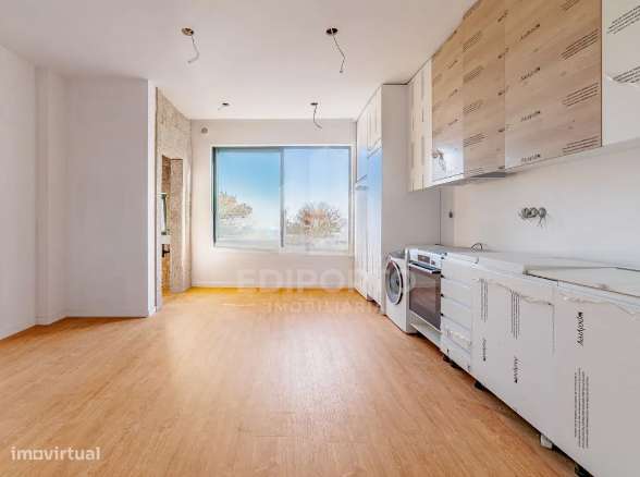 Apartamento T2+1 DUPLEX  (+1 COM 8M2 JANELA E ACESSO A VARANDA) ao Est - Grande imagem: 3/53