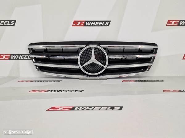 Grelha Mercedes Classe C W203 C63 AMG - 1