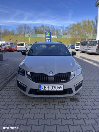 Skoda Octavia Combi 2.0 TDI DSG RS - 25