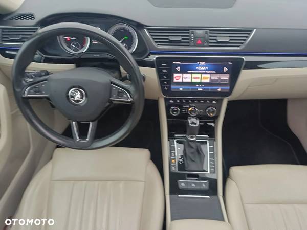 Skoda Superb 2.0 TDI L&K DSG - 4