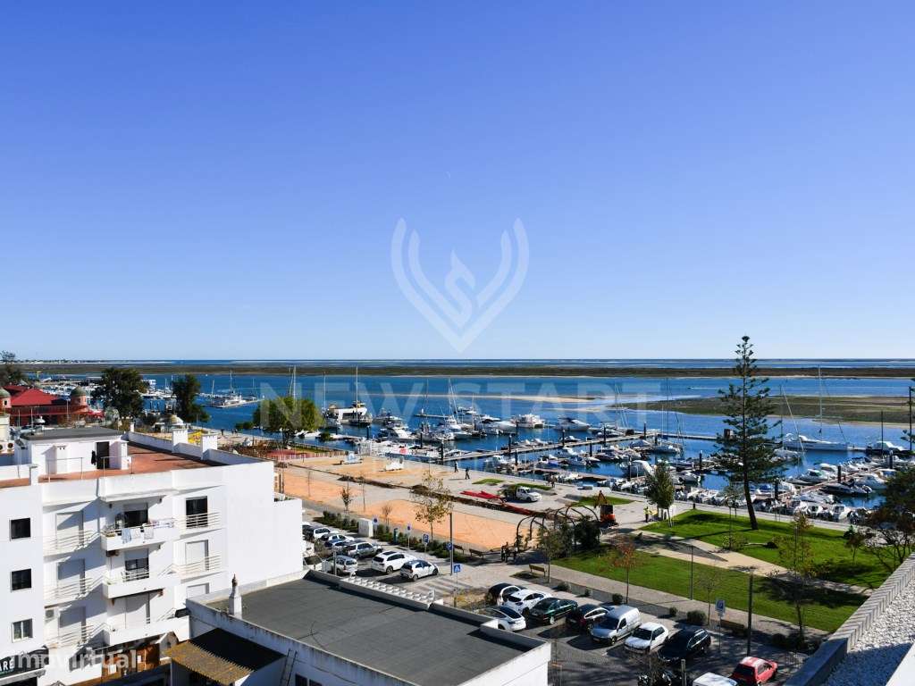 Apartamento T4 de Luxo no Del Mar Marina em Olhão-34