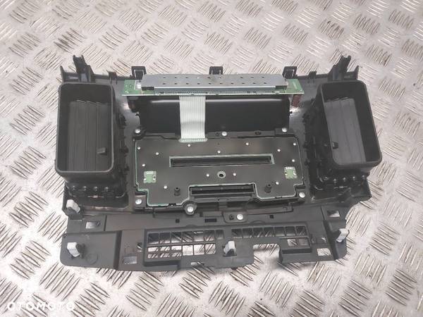 RADIO + PANEL RADIA LANCER VIII 2011R 8002A378 - 8