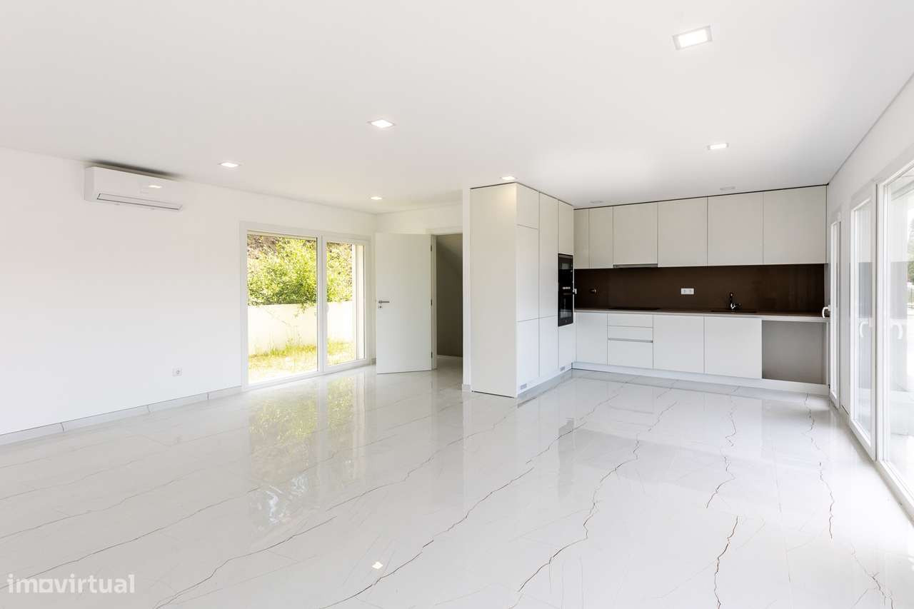 Moradia T4+1 em Vil de Matos, Rios Frios, Coimbra - Grande imagem: 2/42