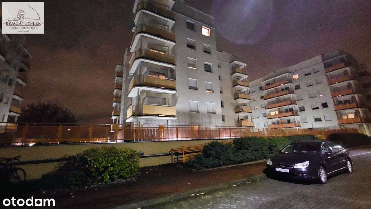 Apartament 3 piętro Balkon 2 pokoje 6 Planet 2010r-0