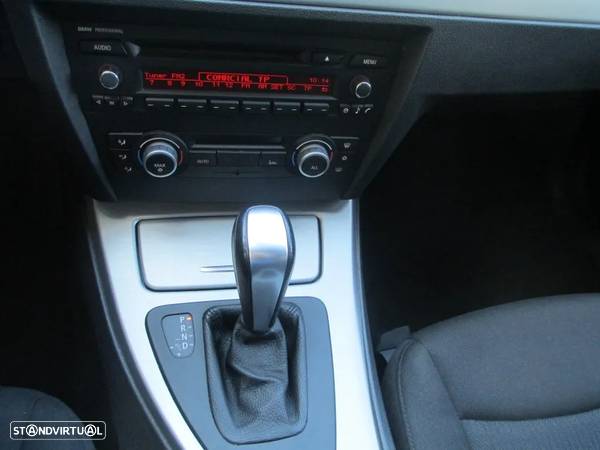 BMW 320 d Touring Aut. - 16