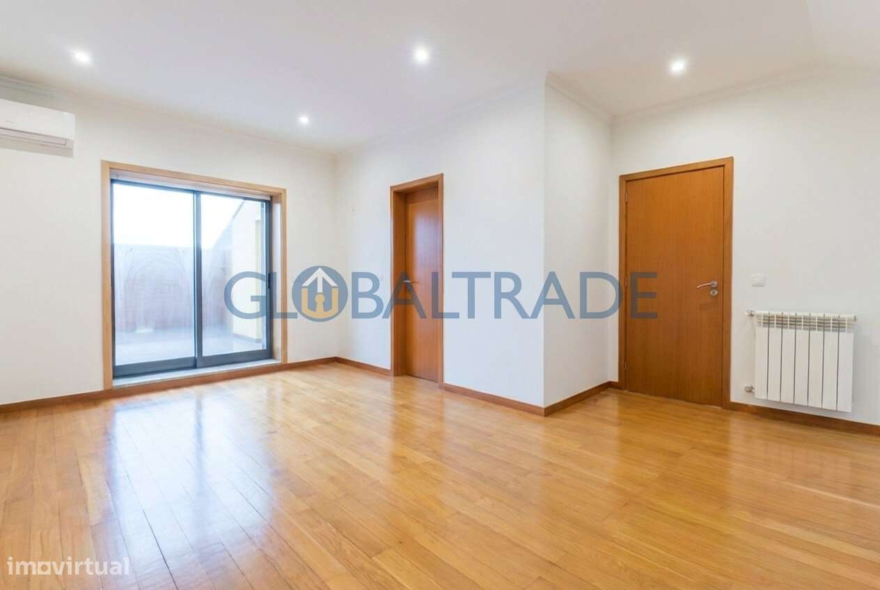 Duplex T2+1 com vista mar em Canidelo-29