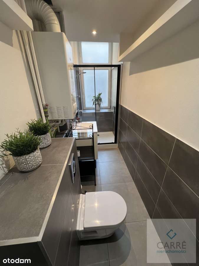 Klimatyczna kawalerka z antresolą.-11