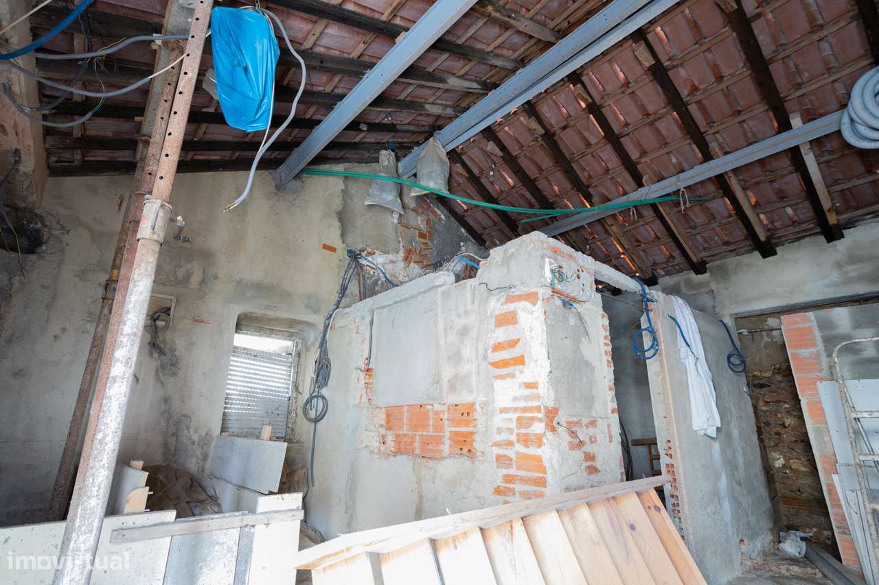 Moradia em ruína com enorme potencial no coração da Ajuda - Grande imagem: 4/6