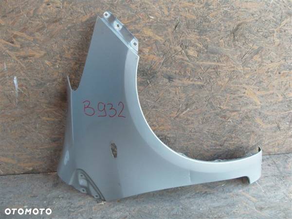 Błotnik przód przedni prawy TOYOTA YARIS II 06-09 - 1