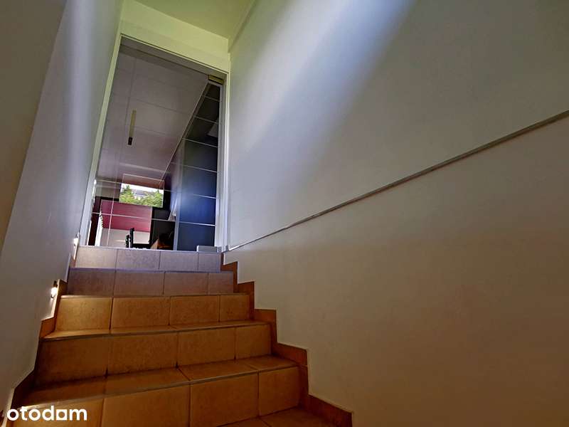 Parterowy dom blisko centrum miasta-6